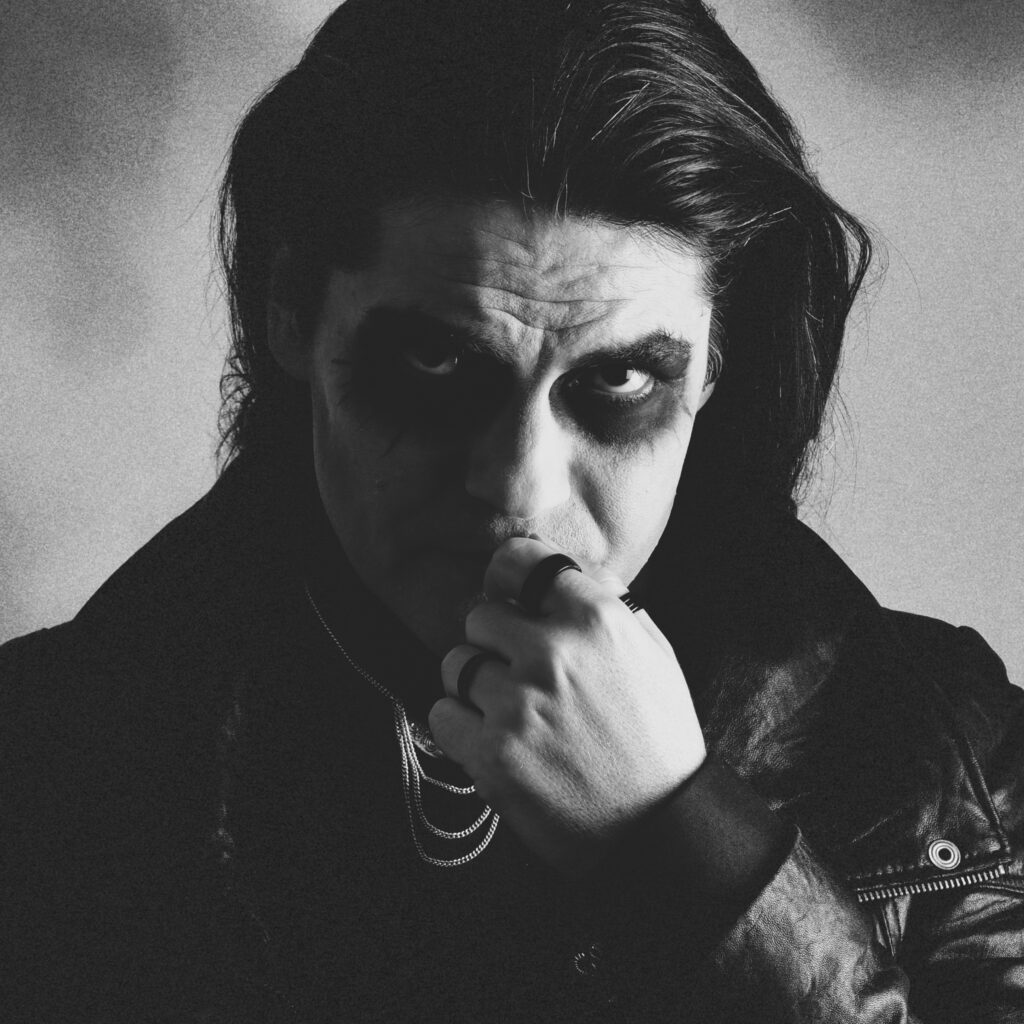 Kana Kana - Ölüler Hariç - Övünç Dan