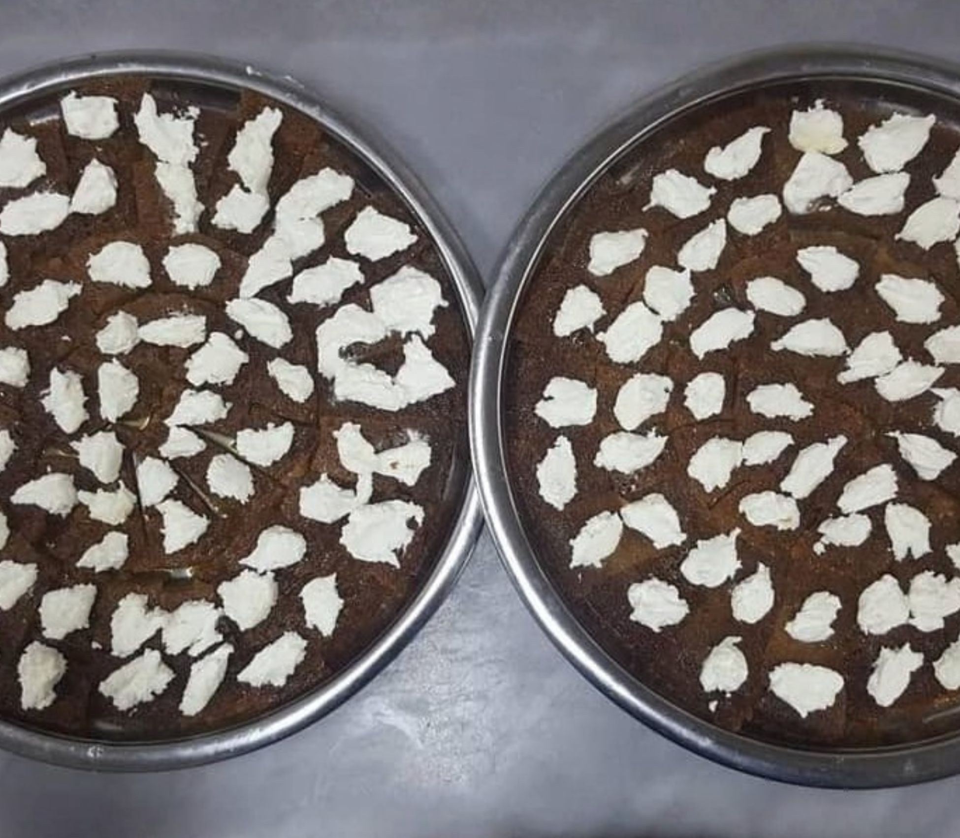 borisin yeri kaymakli ekmek kadayifi