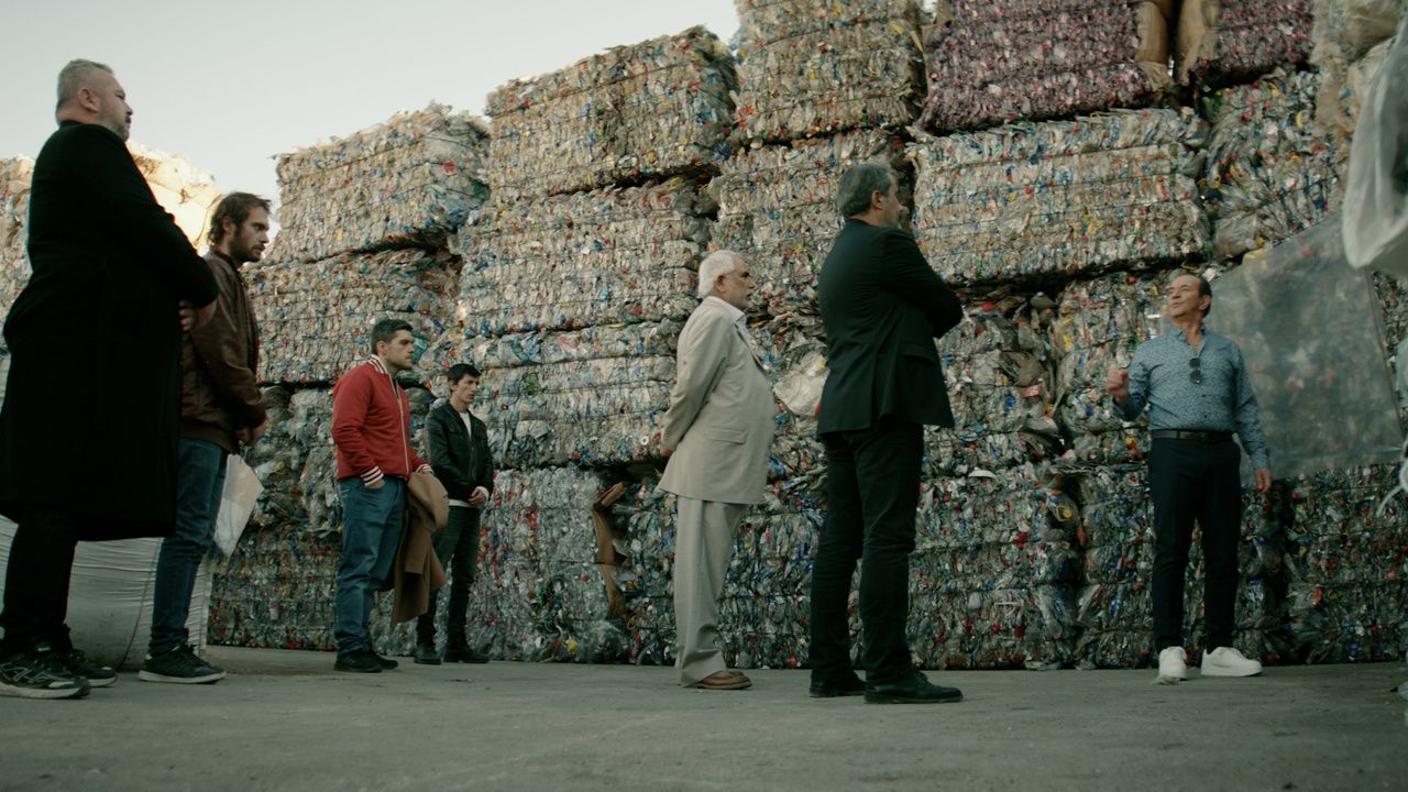 olu kopekler isirmaz